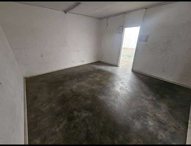 340M² WAREHOUSE FOR SALE IN ANDERBOLT